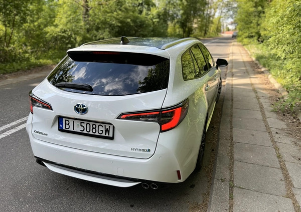 Toyota Corolla cena 90000 przebieg: 25600, rok produkcji 2021 z Białystok małe 781